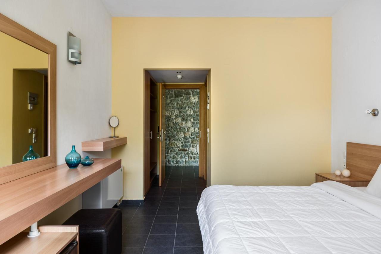 Gefiri Plakas Hotel, Tzoumerka Ngoại thất bức ảnh