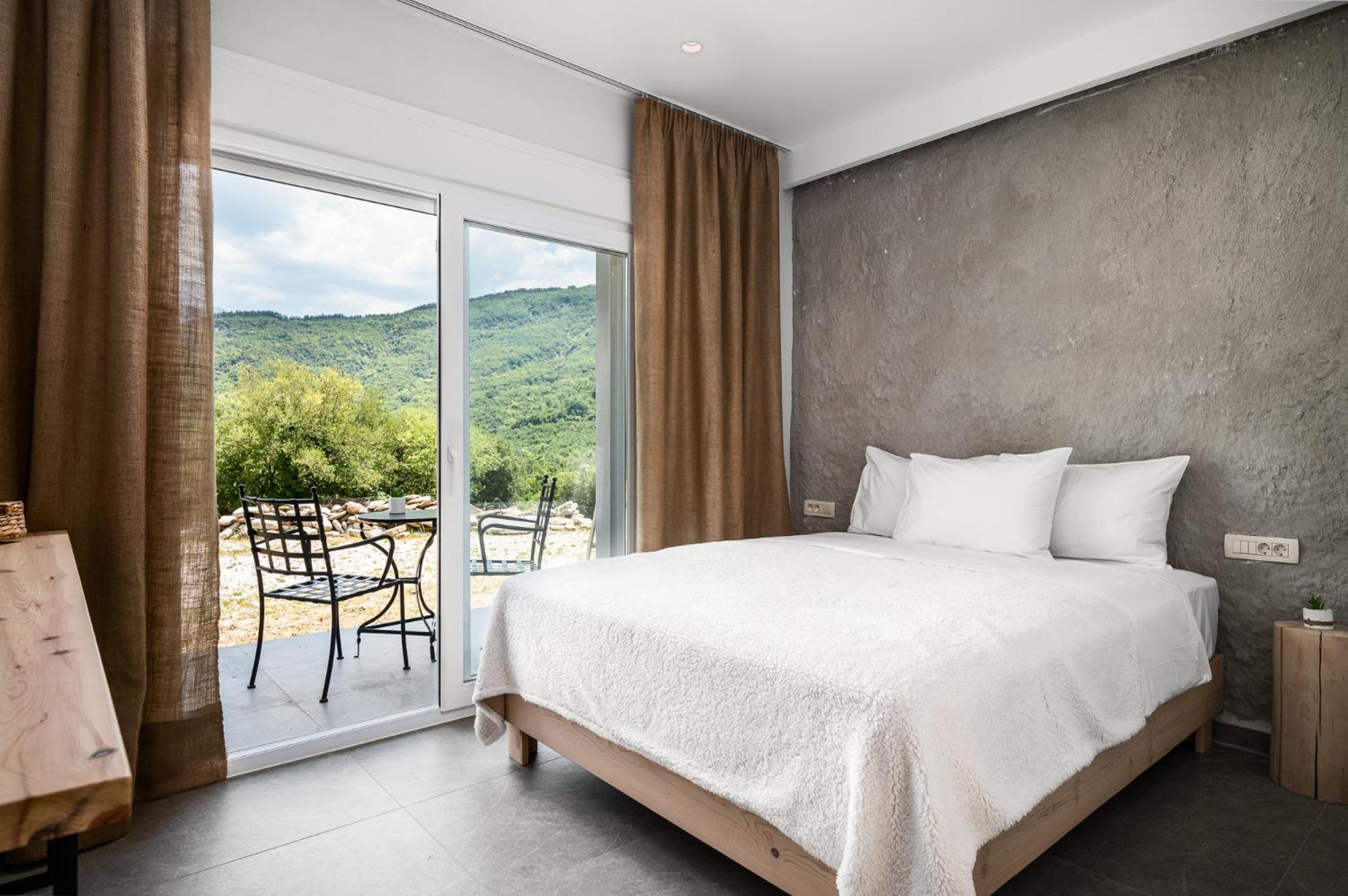 Gefiri Plakas Hotel, Tzoumerka Ngoại thất bức ảnh