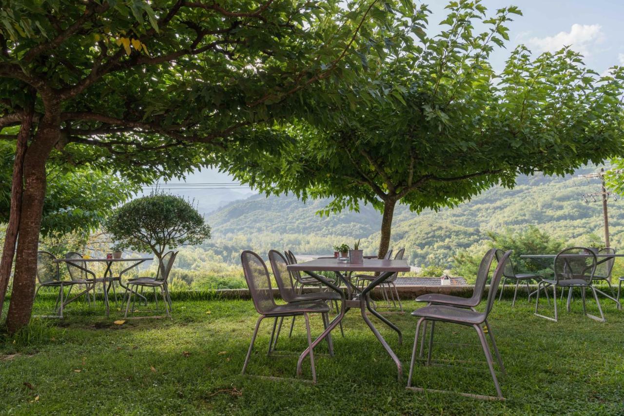 Gefiri Plakas Hotel, Tzoumerka Ngoại thất bức ảnh